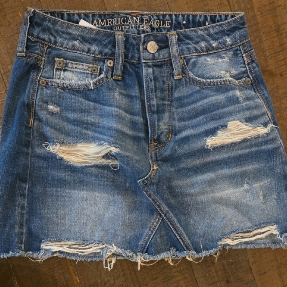 AEO Blue Distressed Denim Jean Mini Skirt Size 00 Y2k 90s Vintage Grunge Cut-off